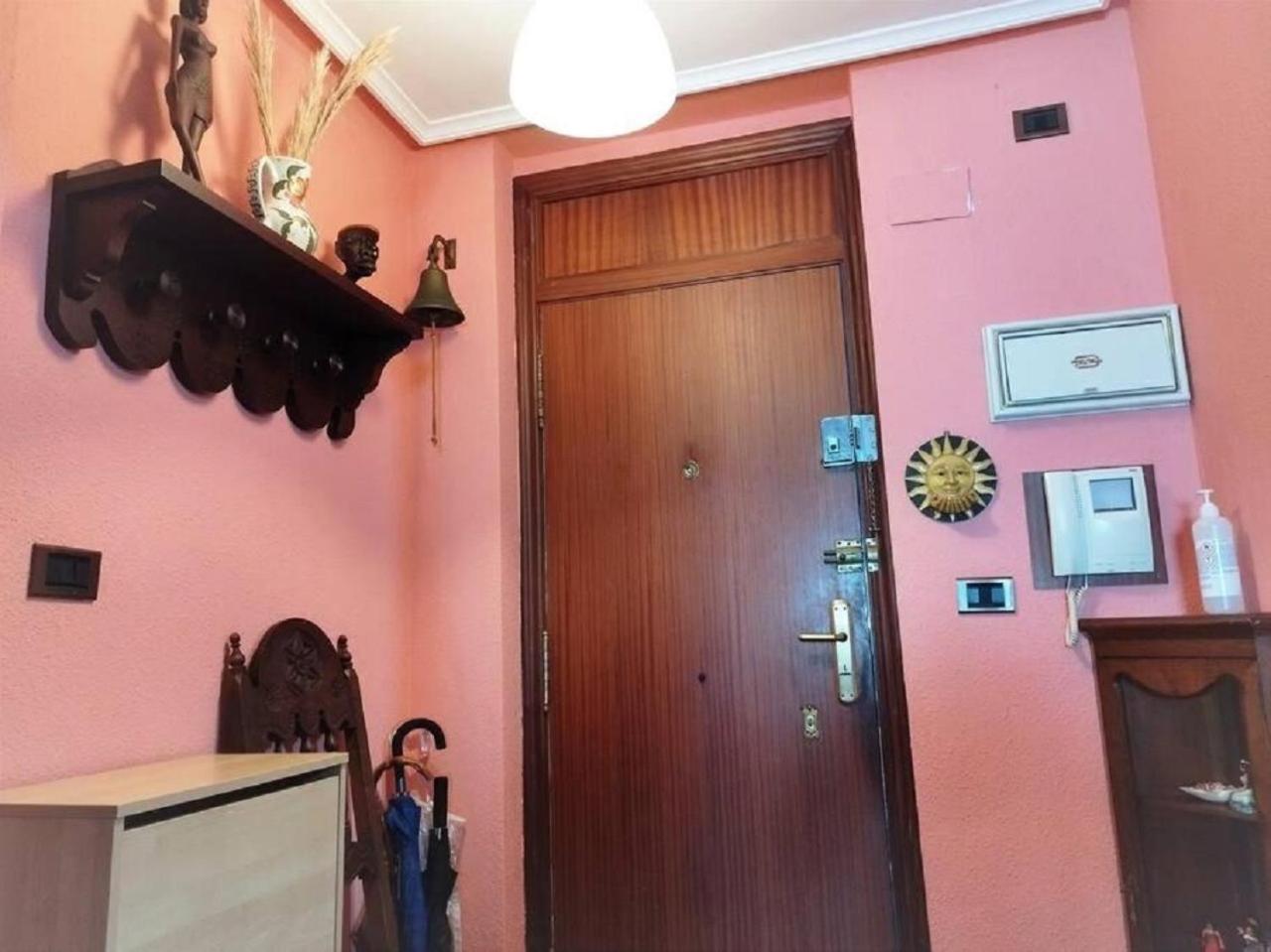 Castro-Urdiales Apartamento 3 Minutos De La Playa エクステリア 写真